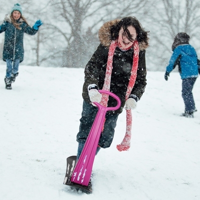 Scooter de nieve para niños trineo trineos de nieve trineos de plástico trineo de esquí artículo tamaño 36 * 32 * 10 pulgadas